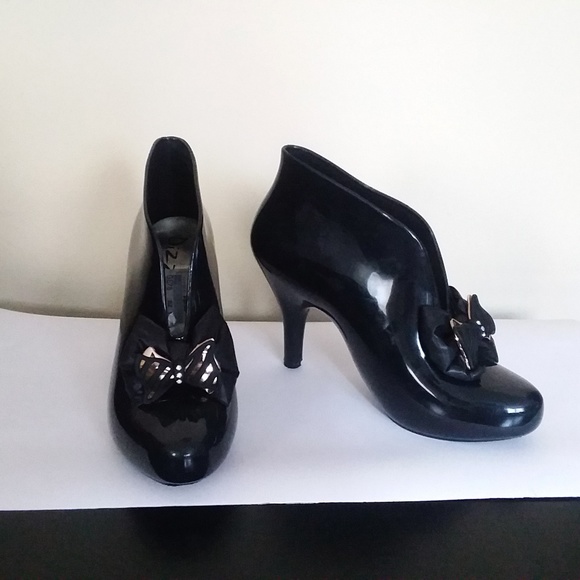 RAIN BOOTS - Picture 2 of 4